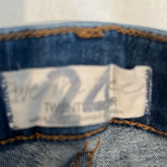 We the free jeans. - Picture 3 of 4